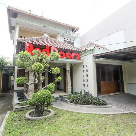Reddoorz Plus @ Tegal Panggung Yogyakarta Exteriör bild