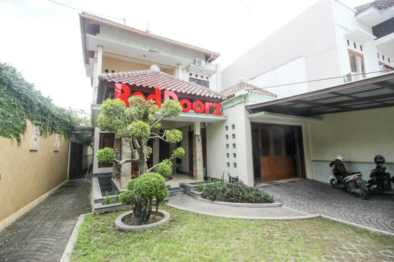 Reddoorz Plus @ Tegal Panggung Yogyakarta Exteriör bild