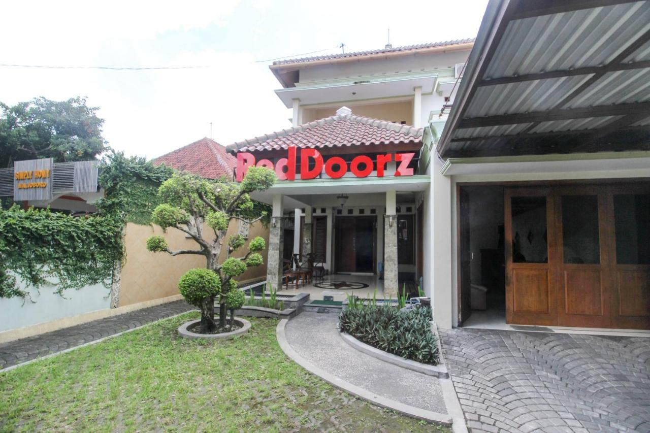 Reddoorz Plus @ Tegal Panggung Yogyakarta Exteriör bild